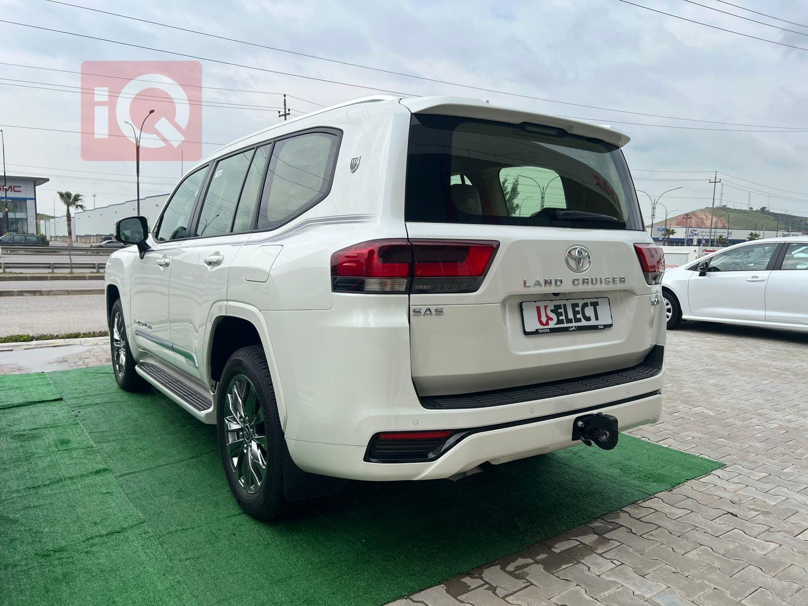 تويوتا لاندكروزر